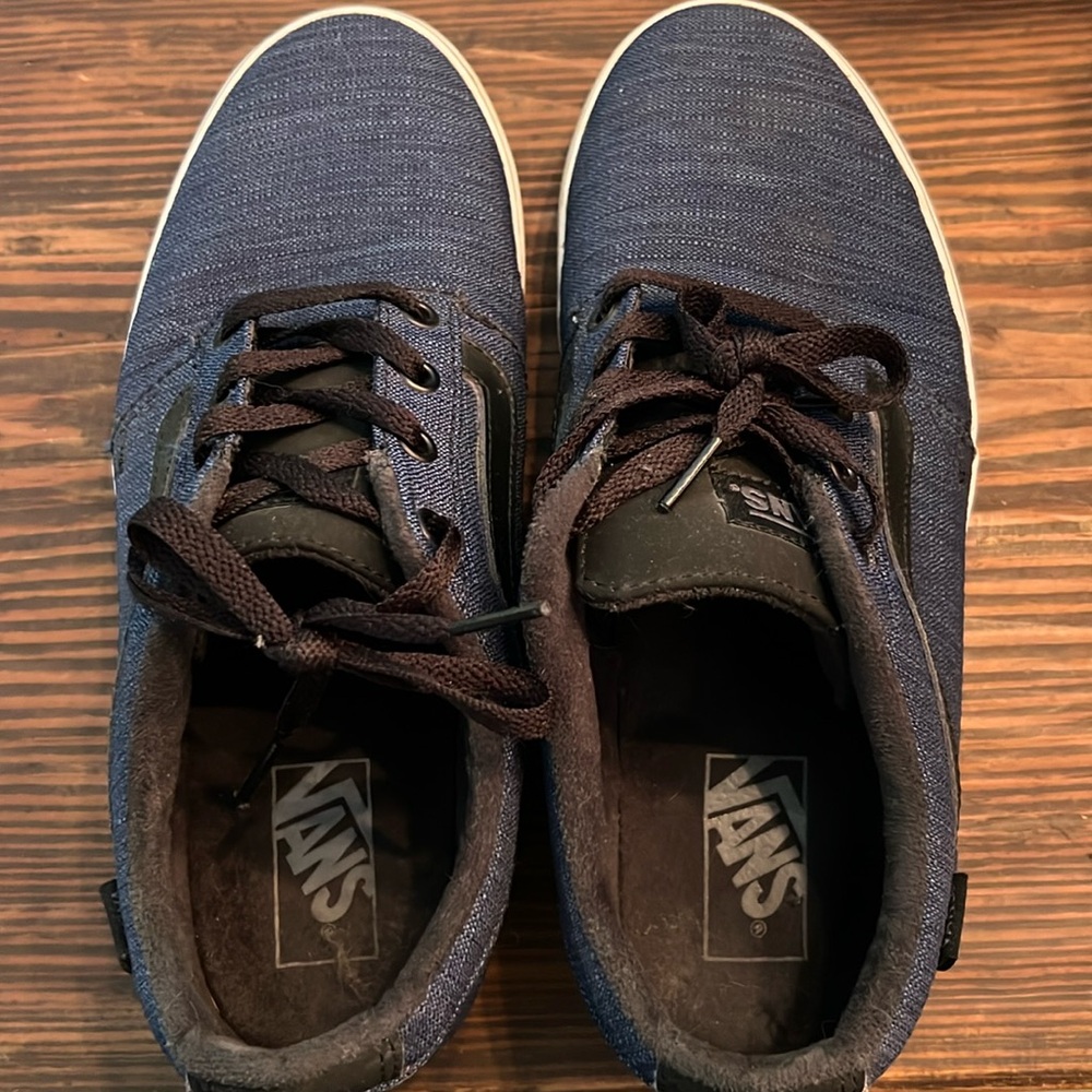 Men’s Vans Size 9